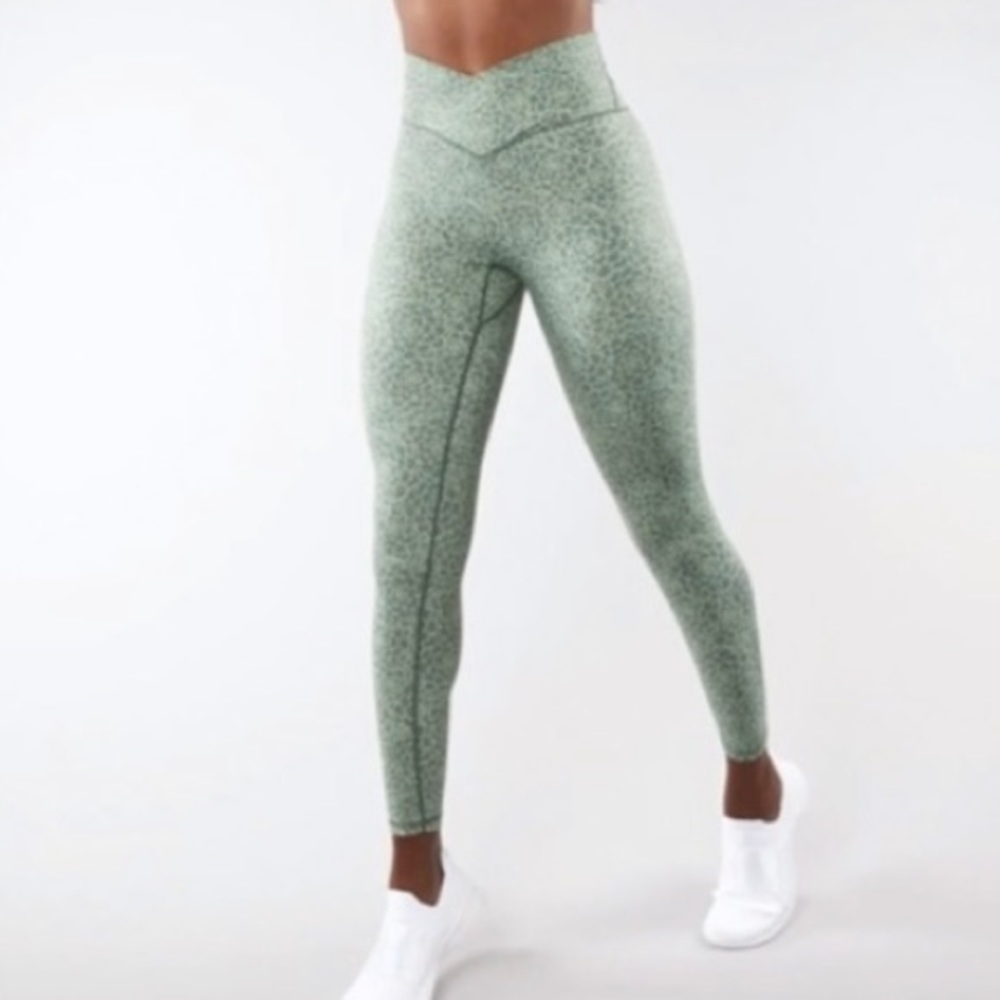 BuffBunny Siren Leggings size small